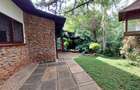 4 Bed House with En Suite at Lake View - 2