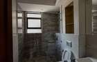 4 Bed Apartment with En Suite at Riverside Drive - 14