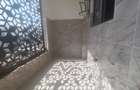 4 Bed Apartment with En Suite in Parklands - 10