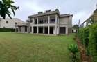 6 Bed Villa with En Suite in Lavington - 2