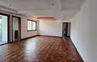 6 Bed Townhouse with En Suite at Lavington Green - 17