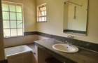 5 Bed Townhouse with En Suite in Rosslyn - 11