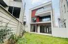 5 Bed Townhouse with En Suite in Lavington - 2
