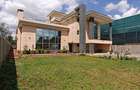 10 Bed House with En Suite in Karen - 1