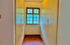 5 Bed Townhouse with En Suite in Runda - 3