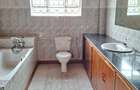 6 Bed House with En Suite at Off Redhill Dr - 18