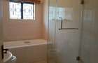 5 Bed Townhouse with En Suite in Nyari - 8
