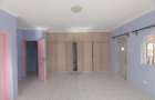 5 Bed House with En Suite in Membley - 6