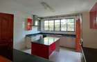 5 Bed Townhouse with En Suite in Lavington - 4