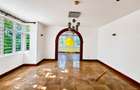 5 Bed House with En Suite in Rosslyn - 6