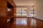 5 Bed House with En Suite in Lavington - 6