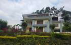 4 Bed Townhouse with En Suite in Rosslyn - 2
