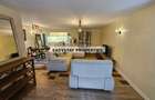 1 Bed House with En Suite in Spring Valley - 3
