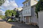 5 Bed Townhouse with En Suite at Lavington Road - 6