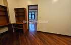 4 Bed House with En Suite in Spring Valley - 9