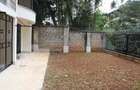 4 Bed Villa with En Suite in Westlands Area - 13
