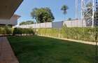 5 Bed Townhouse with En Suite in Lavington - 4