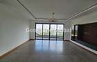 4 Bed Apartment with En Suite in Riverside - 13