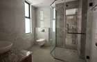 4 Bed Apartment with En Suite in Riverside - 13
