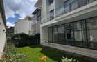5 Bed Villa with En Suite in Lavington - 1