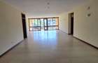3 Bed Apartment with En Suite at Riverside - 16