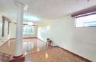 4 Bed Townhouse with En Suite at Valley Arcade - 9
