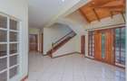 5 Bed Townhouse with En Suite in Rosslyn - 4