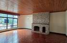5 Bed House with En Suite in Runda - 17