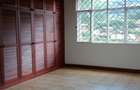 5 Bed House in Rosslyn - 17