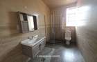 5 Bed House with Garden in Runda - 4
