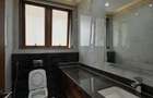 6 Bed Townhouse with En Suite at Lavington Road - 8