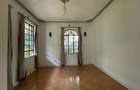 5 Bed House with En Suite in Runda - 18