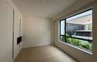 6 Bed Villa with En Suite in Kyuna - 14