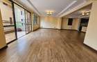 5 Bed Townhouse with En Suite in Lavington - 14