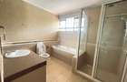 4 Bed Townhouse with En Suite in Lavington - 11