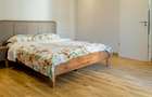 4 Bed Apartment with En Suite at Riverside Drive - 10