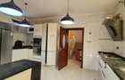 4 Bed Townhouse with En Suite at Lavington - 7