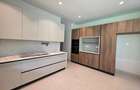 5 Bed Villa with En Suite in Westlands Area - 1