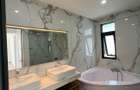 6 Bed Townhouse with En Suite in Lavington - 5
