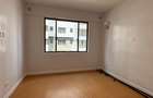 3 Bed Apartment with En Suite at Hatheru Road - 6