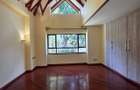 5 Bed Townhouse with En Suite in Lavington - 9