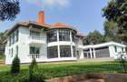 5 Bed House with En Suite at Ridgeways - 6