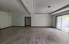 3 Bed Apartment with En Suite at Riverside Drive - 12