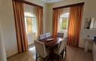Serviced 2 Bed Apartment with En Suite at Links Road - 7
