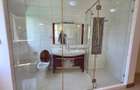 4 Bed House with En Suite in Riverside - 14