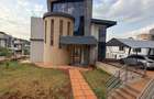 4 Bed Villa with En Suite at Loresho - 1