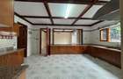 5 Bed House with En Suite in Runda - 3