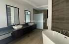 4 Bed Townhouse with En Suite in Lavington - 8