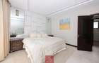 4 Bed Apartment with Swimming Pool at Riverside Drive - 11