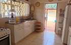 3 Bed House with En Suite in Lavington - 9